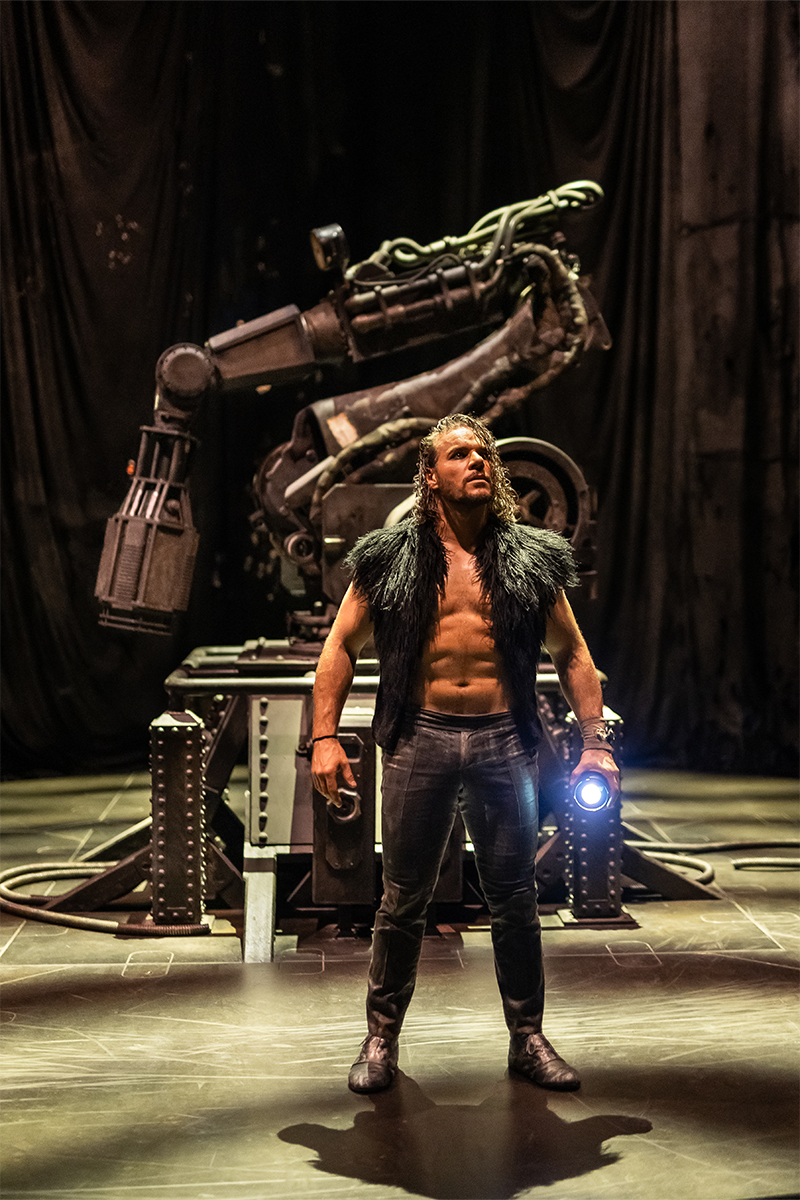 walkmyworldshow-jupiter-isten-robot-elott-ul